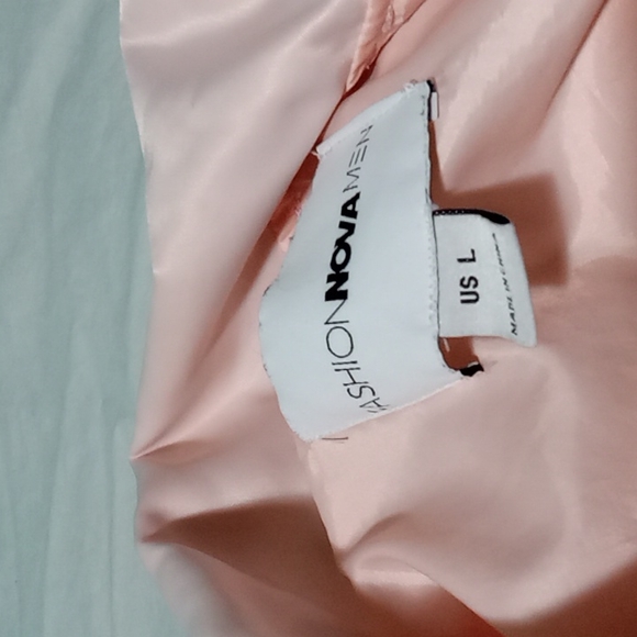 Silk pink fashion nova jacket - Picture 3 of 5